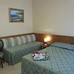 فندق Maddaloni 4*