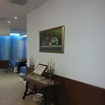 Maddaloni فندق