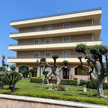 Maddaloni 4* Tufino