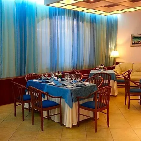 Maddaloni Hotel